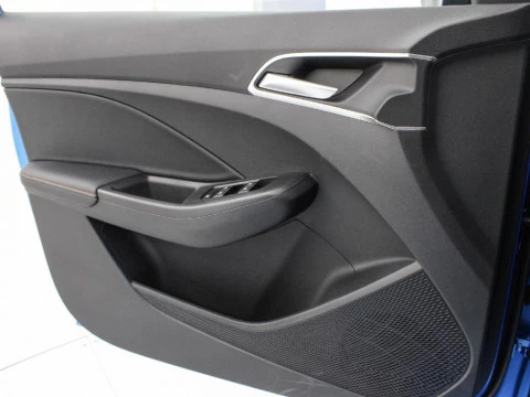 MG3 1.5 HEV LUXURY MY25 195 5P