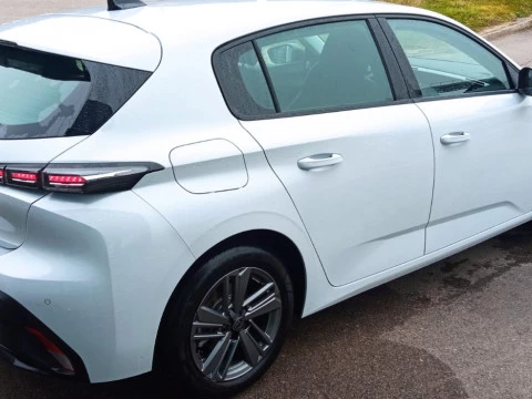 Peugeot 308 5P Active PureTech 130 S&S MAN