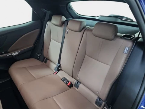 Lexus LBX 1.5 136cv HEV Elegant+