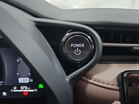 Lexus LBX 1.5 136cv HEV Elegant+