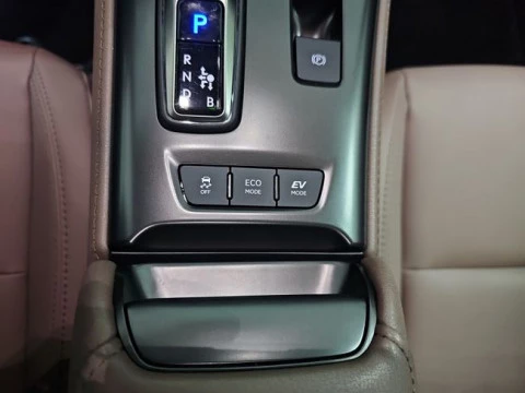 Lexus LBX 1.5 136cv HEV Elegant+