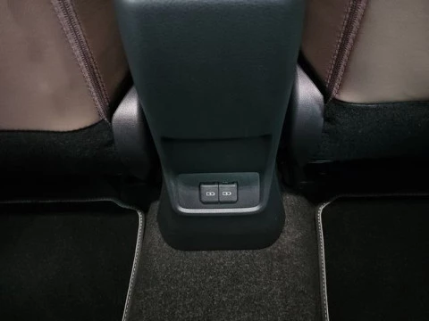 Lexus LBX 1.5 136cv HEV Elegant+