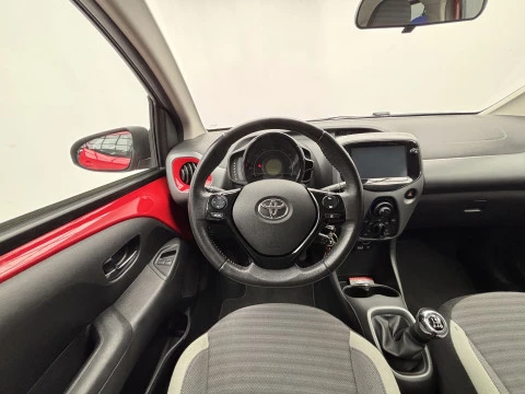 Toyota Aygo 1.0 70 x-play