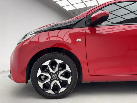 Toyota Aygo 1.0 70 x-play