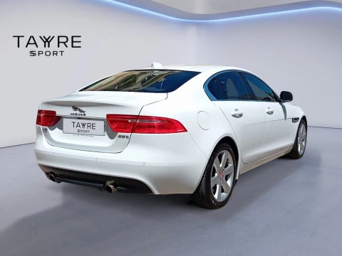 Jaguar XE 2.0I 177kW RWD Portfolio Auto