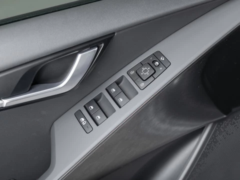 Kia Niro 1.6 GDi HEV 95kW (129CV) Drive Kia Niro 1.6 GDi HEV 95kW (129CV) Drive