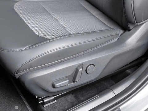 Kia Niro 1.6 GDi HEV 95kW (129CV) Drive Kia Niro 1.6 GDi HEV 95kW (129CV) Drive