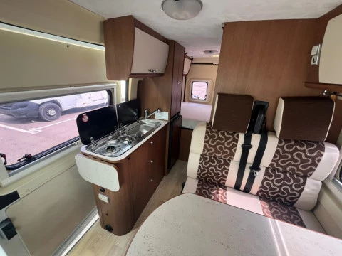 MCLOUIS MENFYS VAN MENFYS 3