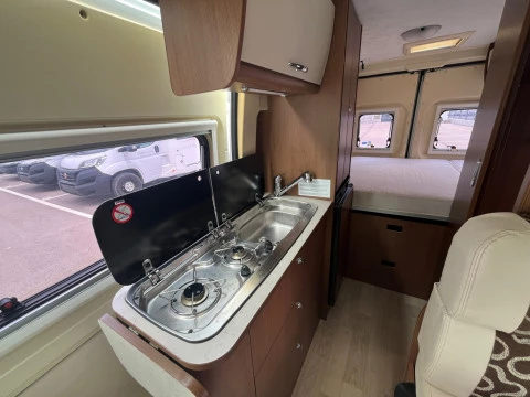 MCLOUIS MENFYS VAN MENFYS 3