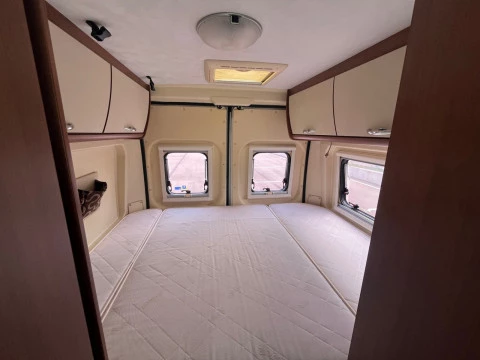 MCLOUIS MENFYS VAN MENFYS 3