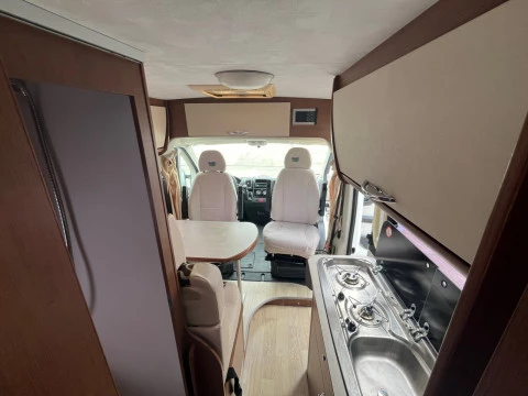 MCLOUIS MENFYS VAN MENFYS 3