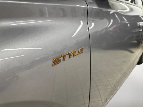 Peugeot 308 5P Style BlueHDi 130 S&S EAT8