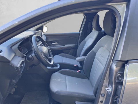 Dacia Jogger Extreme HYBRID 105kW (140CV) 7 plazas