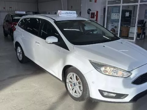 Ford Focus fam. 1.0 ECOBOOST 92KW TREND+ 5P Ford Focus fam. 1.0 ECOBOOST 92KW TREND+ 5P