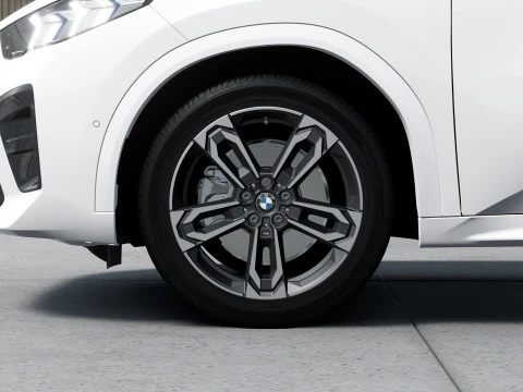 BMW iX2 eDrive20
