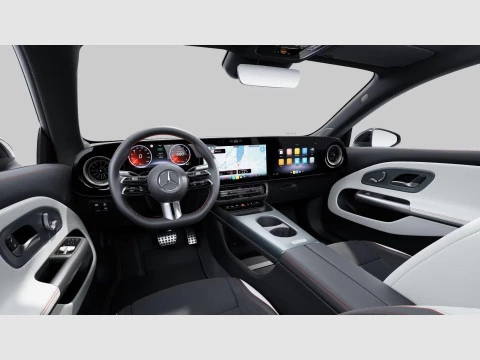 Mercedes-Benz CLA  180 con tecnologia hibrida