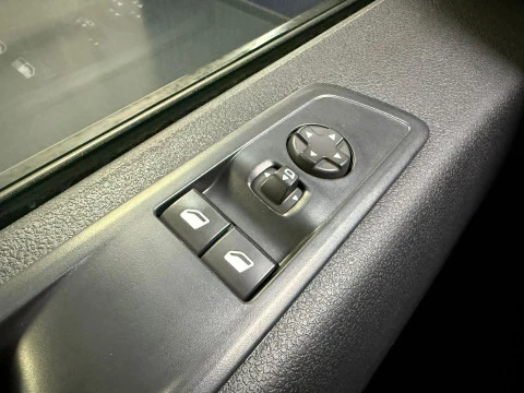 Peugeot e-Expert e-Expert Furgón 100kW Batería 50kWh Std