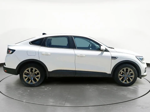 Renault Arkana 1.6 E-TECH HEV EVOLUTION 107KW 5P