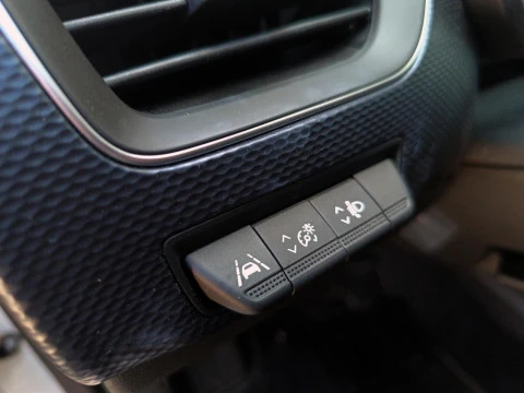 Renault Arkana 1.6 E-TECH HEV EVOLUTION 107KW 5P