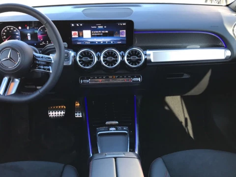 Mercedes-Benz GLB  200 d