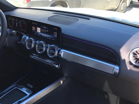 Mercedes-Benz GLB  200 d