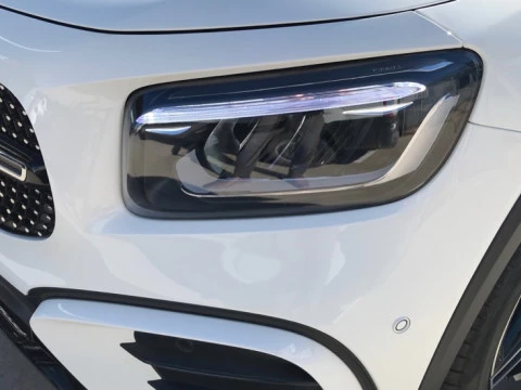 Mercedes-Benz GLB  200 d