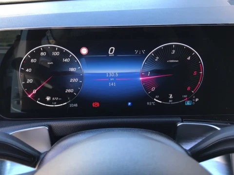 Mercedes-Benz GLB  200 d