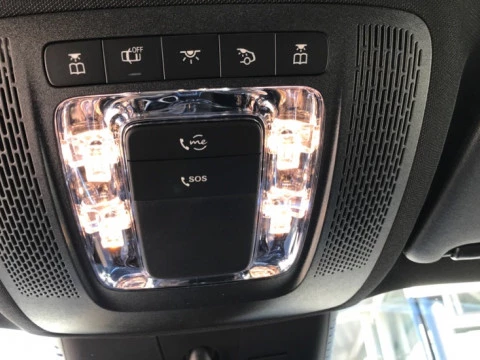 Mercedes-Benz GLB  200 d