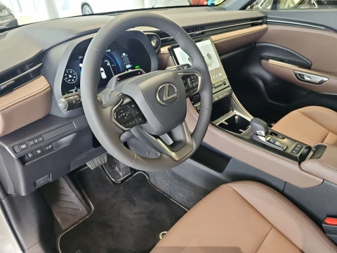 Lexus LBX 1.5 136cv HEV Elegant+