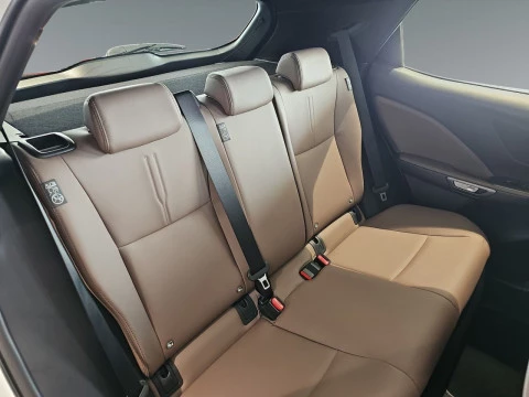 Lexus LBX 1.5 136cv HEV Elegant+