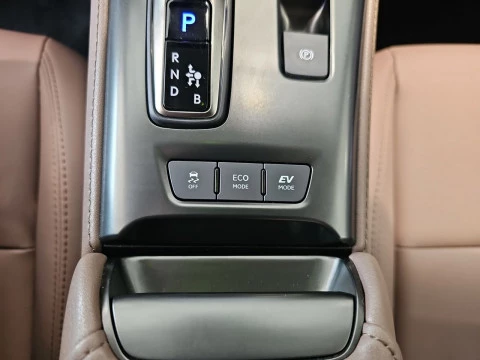 Lexus LBX 1.5 136cv HEV Elegant+