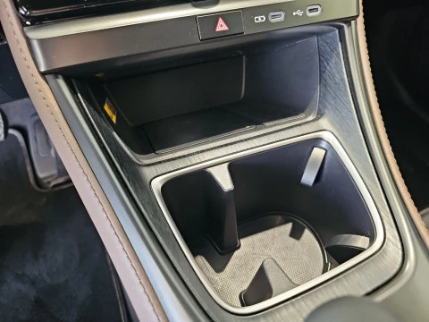 Lexus LBX 1.5 136cv HEV Elegant+