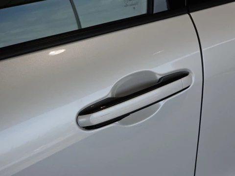 Lexus LBX 1.5 136cv HEV Elegant+