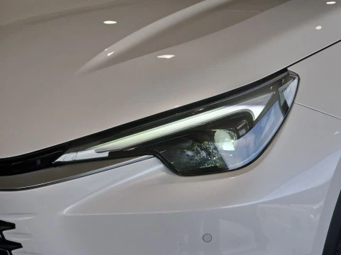 Lexus LBX 1.5 136cv HEV Elegant+