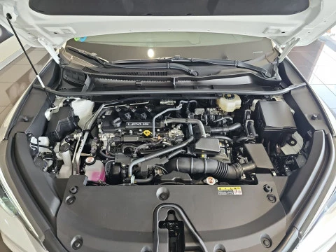 Lexus LBX 1.5 136cv HEV Elegant+