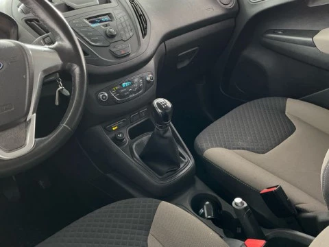 Ford Tourneo Courier 1.5 TDCi 70kW (95CV) Trend