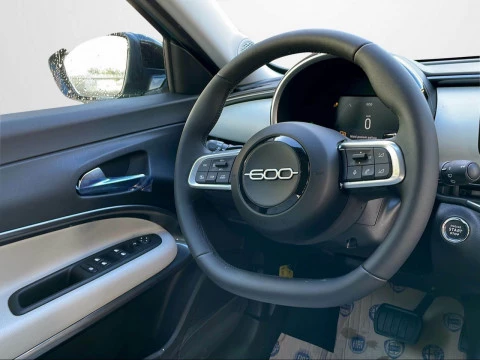 Fiat 600 600 MHEV La prima 1.2 81kW (110CV) DDCT