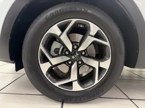 Kia Sportage 1.6 MHEV Drive 4x2 85 kW (115 CV)
