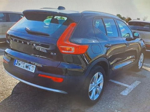 Volvo XC40 2.0 B3 CORE AUTO 197 5P