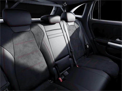 Mercedes-Benz GLA 200 D