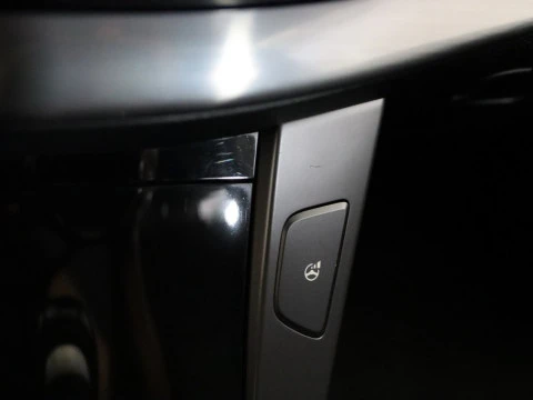 Hyundai I40 familiar 1.7 CRDI 136HP BLUEDRIVE TECNO XENON SKY 5P