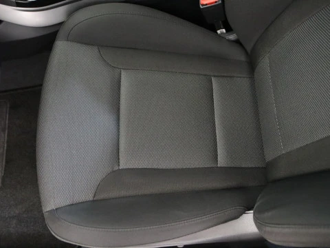 Hyundai I40 familiar 1.7 CRDI 136HP BLUEDRIVE TECNO XENON SKY 5P