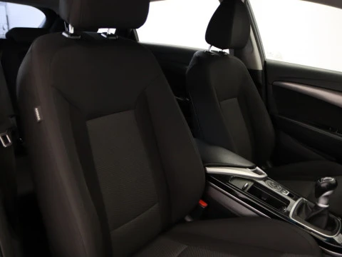Hyundai I40 familiar 1.7 CRDI 136HP BLUEDRIVE TECNO XENON SKY 5P