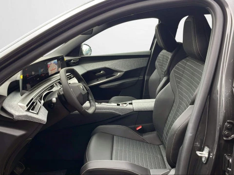 Peugeot e-5008 Allure Eléctrico 157kW