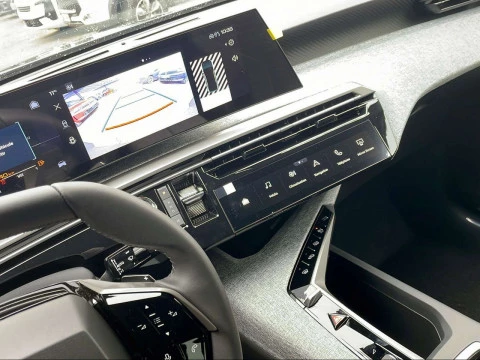 Peugeot e-5008 Allure Eléctrico 157kW