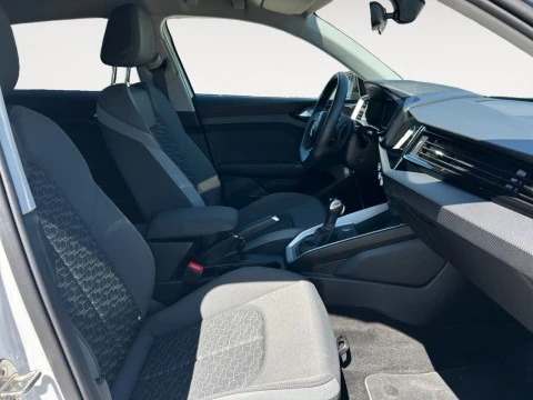 Audi A1 Sportback Adrenal Black 30TFSI 85kW S tr