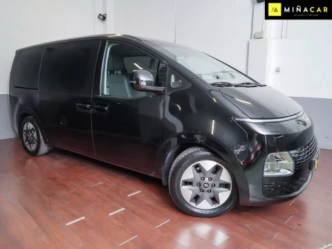 Hyundai Staria 2.2 CRDI Maxx 9S