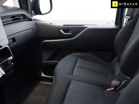 Hyundai Staria 2.2 CRDI Maxx 9S