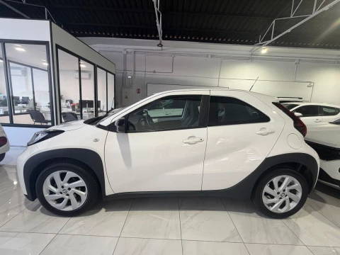 Toyota Aygo X Cross 1.0 VVT-I 72CV Play