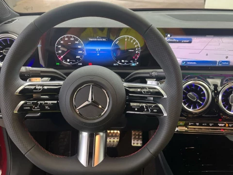 Mercedes-Benz Clase A 250 e Sedán